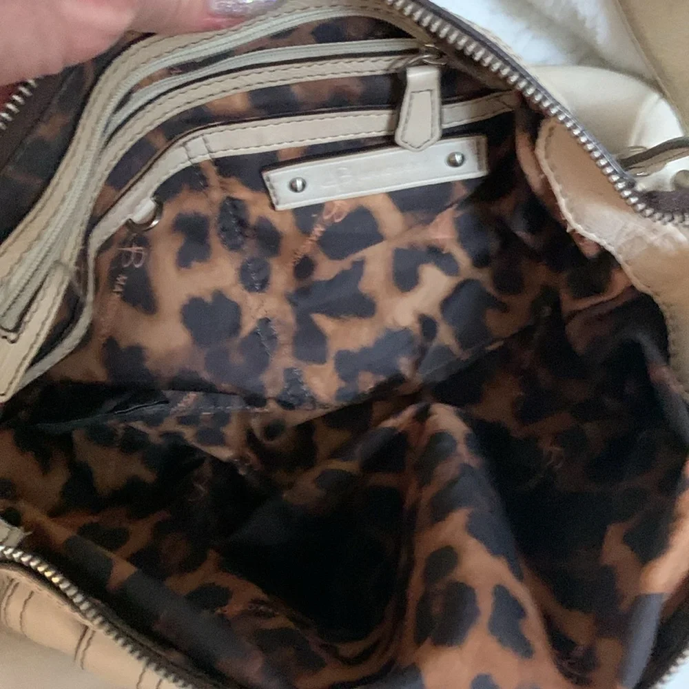 B Makowsky hobo off white/cream
